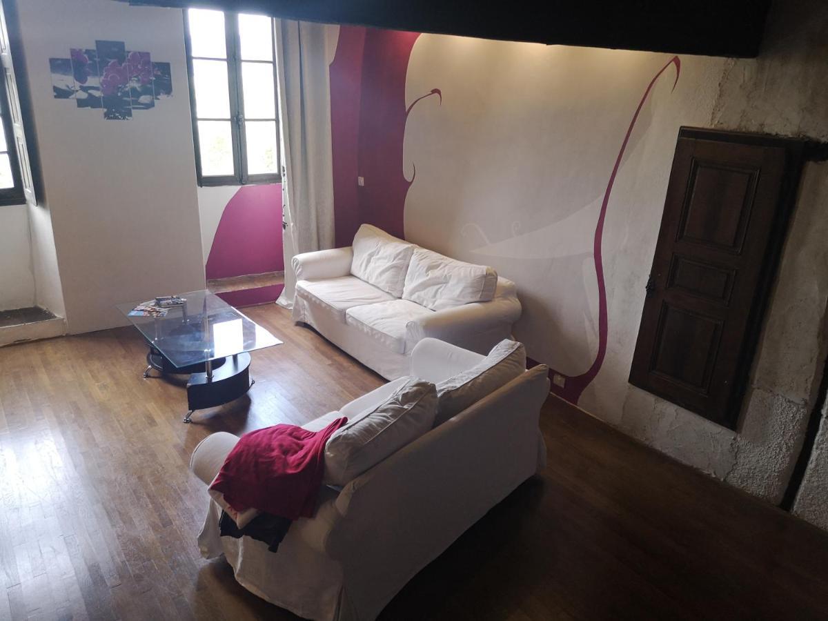 Maison atypique à Cordes-Sur-Ciel 2 chambres Esterno foto