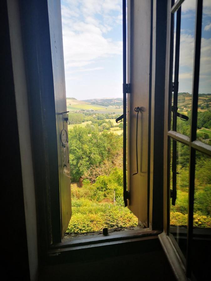Maison atypique à Cordes-Sur-Ciel 2 chambres Esterno foto