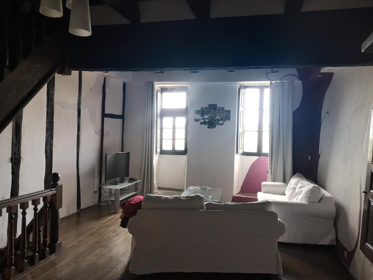 Maison atypique à Cordes-Sur-Ciel 2 chambres Esterno foto