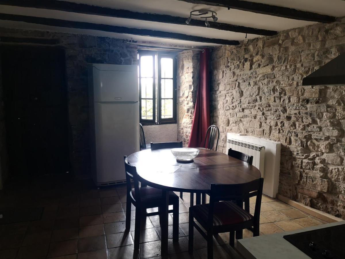 Maison atypique à Cordes-Sur-Ciel 2 chambres Esterno foto